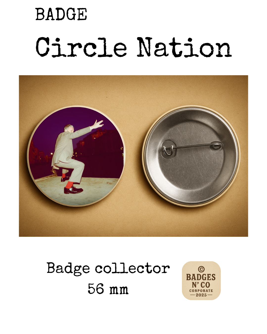 🎩 Baxter Dury – badge 56 mm : L’élégance désinvolte de la scène indie gravée en style 🎶